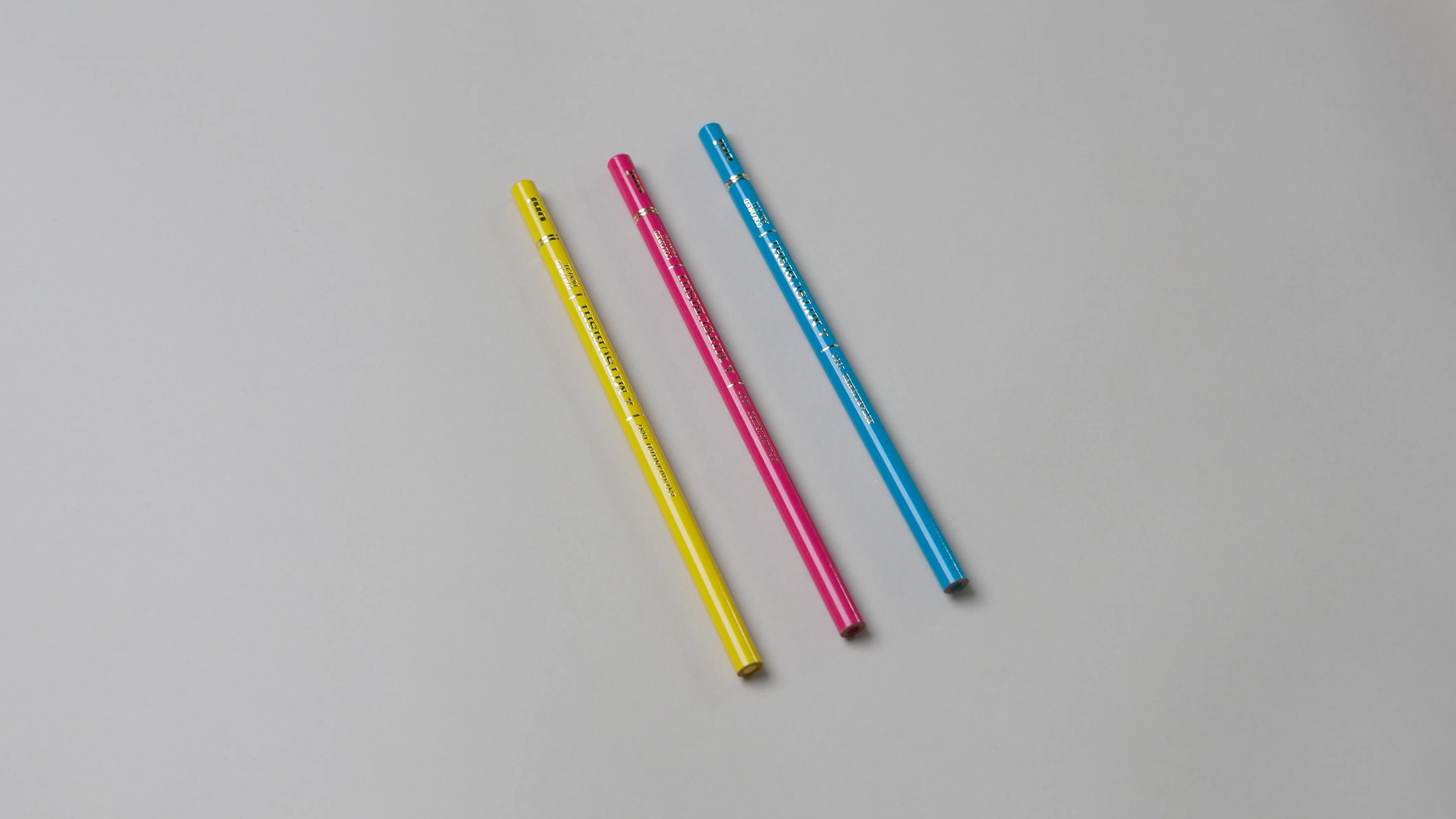 色の仕組みを学んで描く、はじめての色鉛筆画 – Lakit