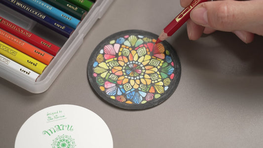 ステンドグラス風マンダラで、こころ落ち着くひとときを