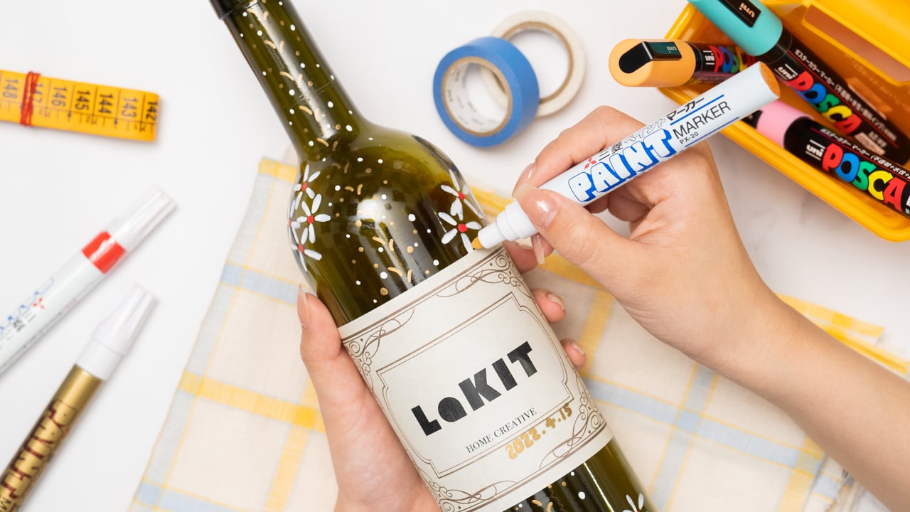 ガラスに美しい装飾をして、オリジナルボトルをつくろう – Lakit
